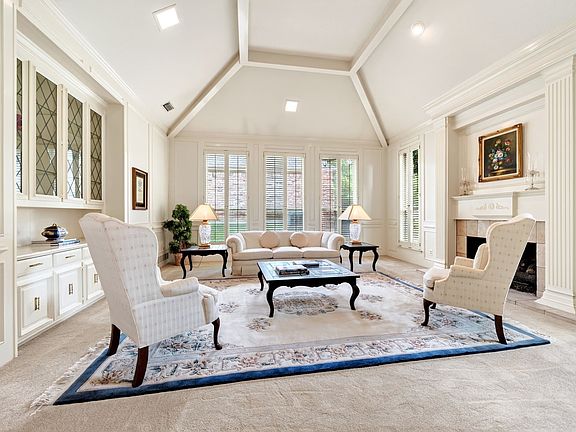 5th image of 5901 Flintshire Ln