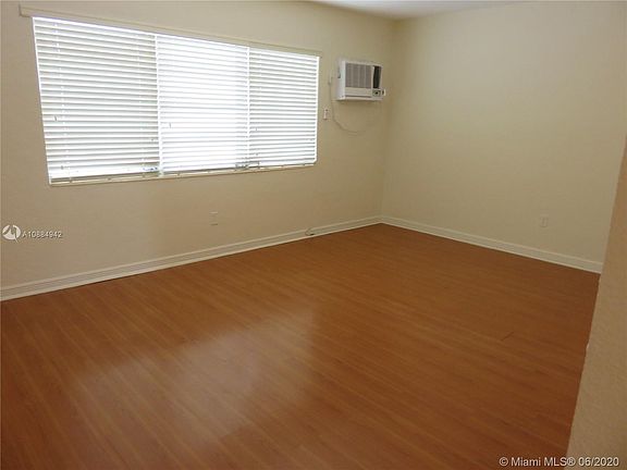 4th image of 1510 Jefferson Ave APT 4