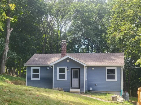 17 Hartsdale Road, Carmel, NY 10512