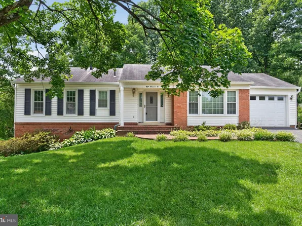 8006 Lady Lewis Ct, Springfield, VA 22153