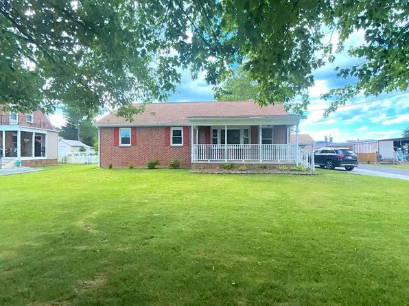 211 W Main St, Fairfield, PA 17320