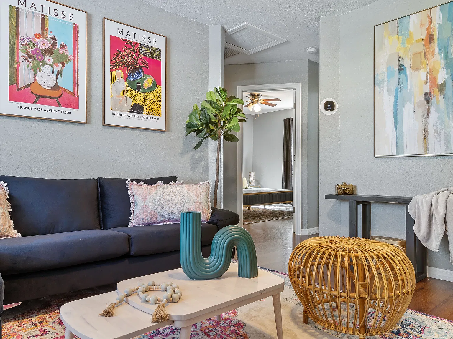 2 bed, 986 sqft, $2,575 — Photo 2