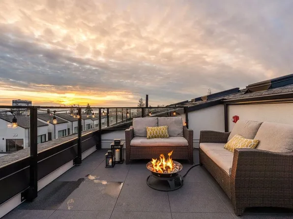 650 E 2nd St #223, North Vancouver, BC V7L 1C8