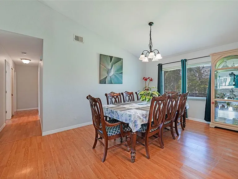 590 Ridgewood St NW — Photo 6