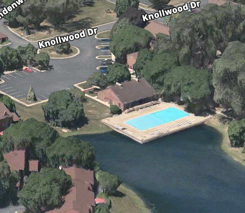 1st image of 3051 Lindenwood Dr #111