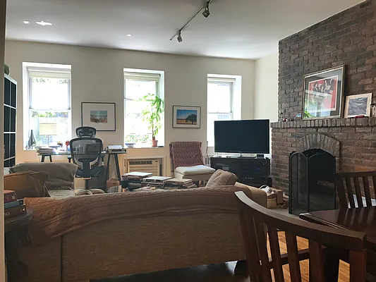 Rented by Buchbinder & Warren | media 13