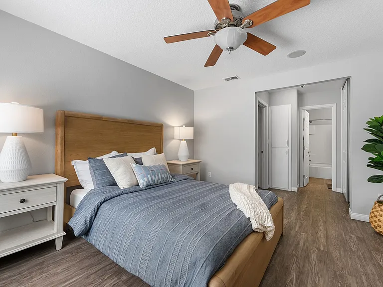 Beachwood Apartments — Photo 18