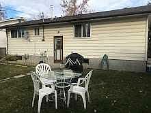 2nd image of 611 Madeira Dr NE