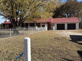 3113 S Twin Mounds St, Yale, OK 74085