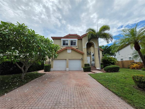 3174 NW 98th Ct