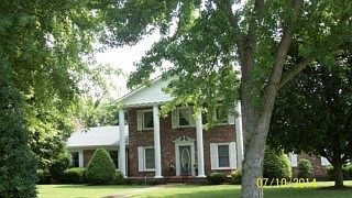 2nd image of 526 Golf Club Dr