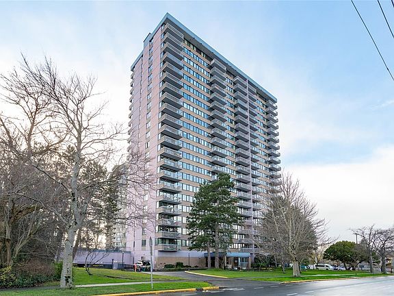 3rd image of 647 Michigan St #2210
