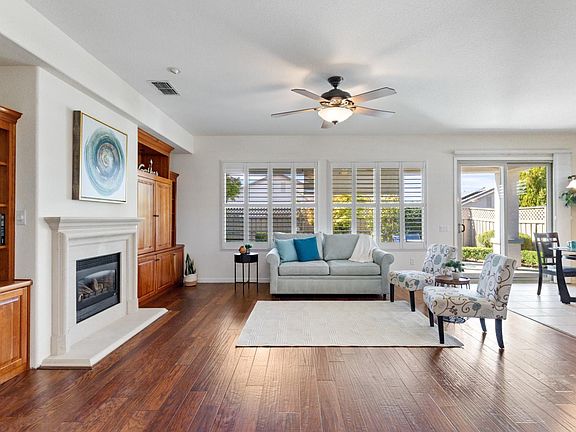 3rd image of 1815 Stone House Ln
