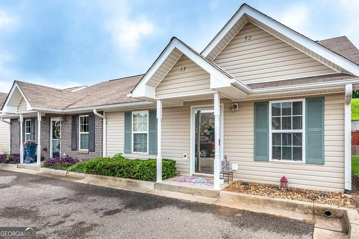 52 Brittany Ct #17 photo 1