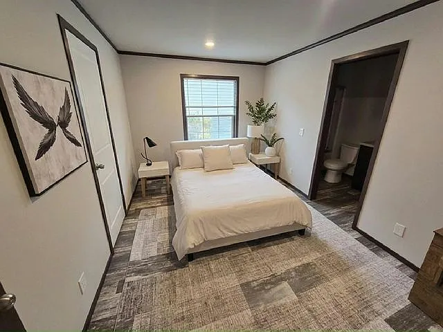 3 bed, 2.0 bath, 960 sqft, $1,609 — Photo 4