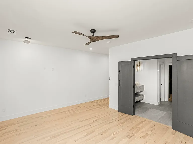 11A Garden St #A — Photo 42