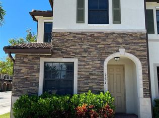 9204 W 33 Way #9204, Hialeah, FL 33018