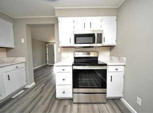 WAR: Granada Duplex - 309/311, Warrenton, MO 63383