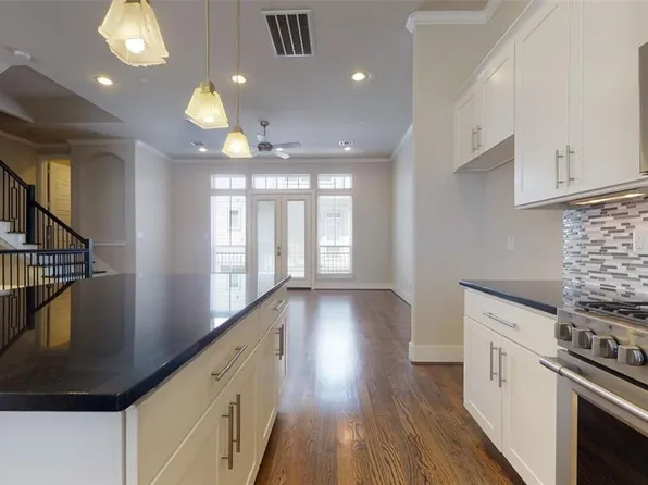 248 W 28th St, Houston, TX 77008