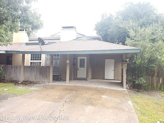 2nd image of 2621 San Sabastian Cir