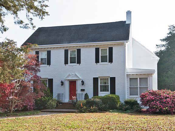 5th image of 30 Cedar Ln