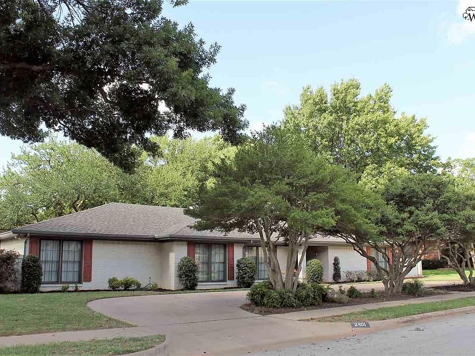 1st image of 2401 Essex Dr
