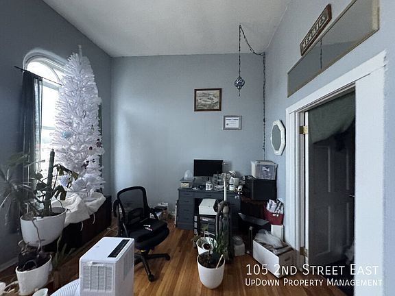 5th image of 105 2nd St E