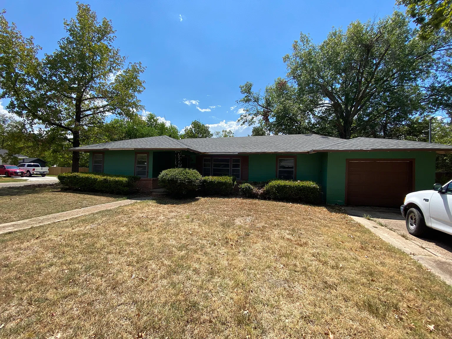 4 bed, 1954 sqft, $800 — Photo 2
