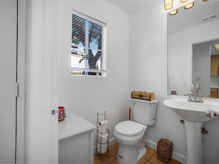 8966 Arlingdale Way — Photo 11