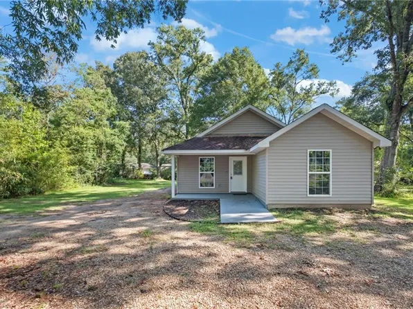 22 Hester St, Madisonville, LA 70447
