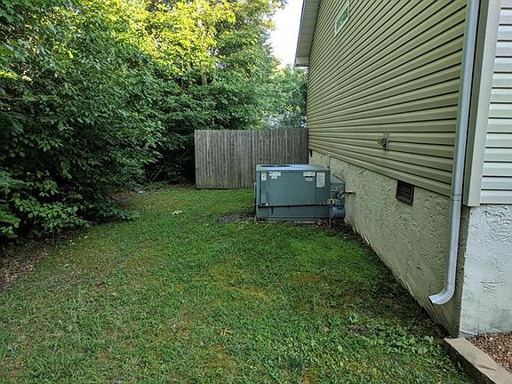 2nd image of 832 Cahita Ln