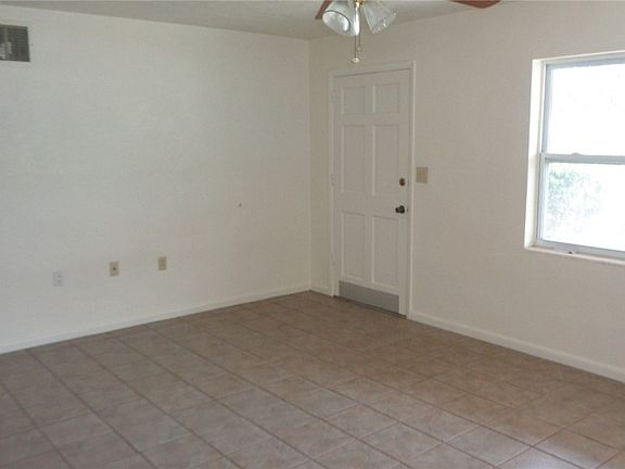 5th image of 54 S Jeffery St