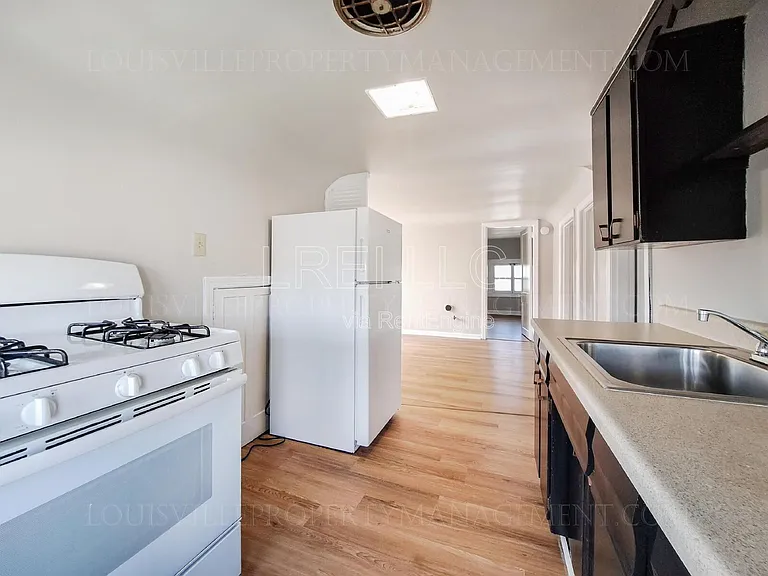 1035 Baxter Ave #3 — Photo 7