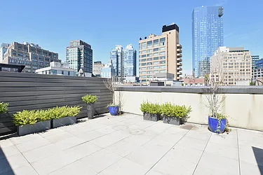 72 Thompson Street, #PHD