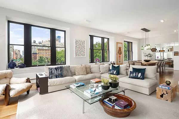1st image of 124 Hudson St APT 3C