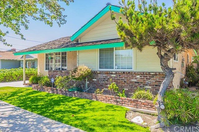 This beautiful home is positively turn-key gorgeous!