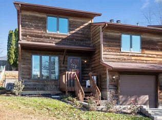 2029 S Ridge Dr, Coralville, IA 52241