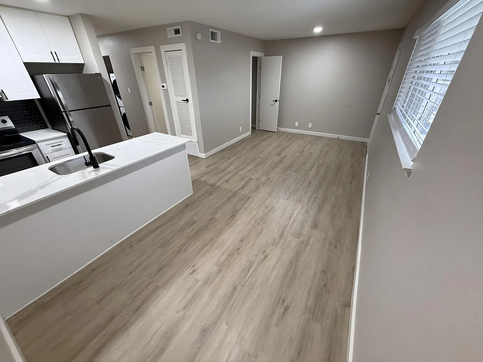 2 bed, 725 sqft, $1,245 — Photo 2