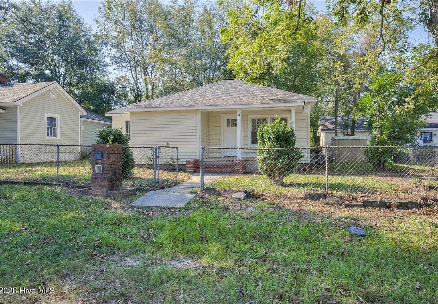 3 bed, 2.0 bath, $1,500 — Photo 1