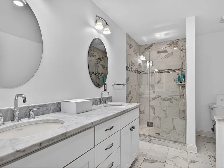 Primary Bathroom with dual vanity