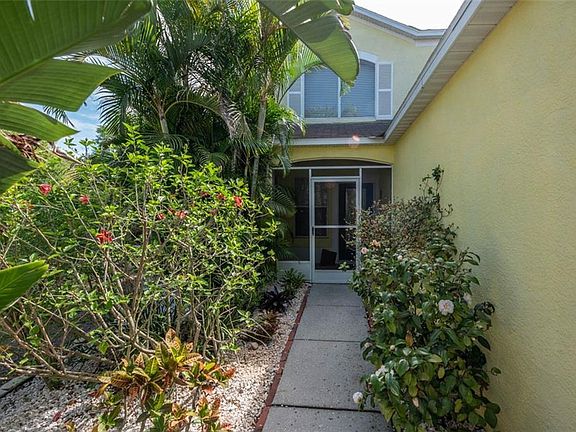 4th image of 8302 Arabian Dunes Pl