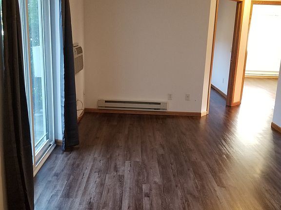 2nd image of 1520 W Pine St #209