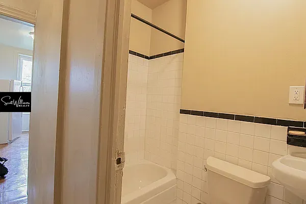 Rented by Scott Williams Realty LLC | media 7