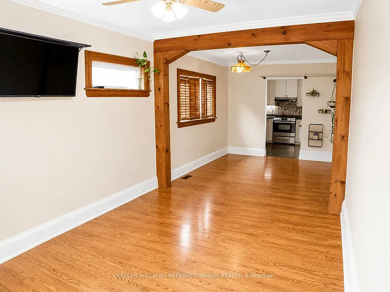 98 Foxwell St — Photo 4
