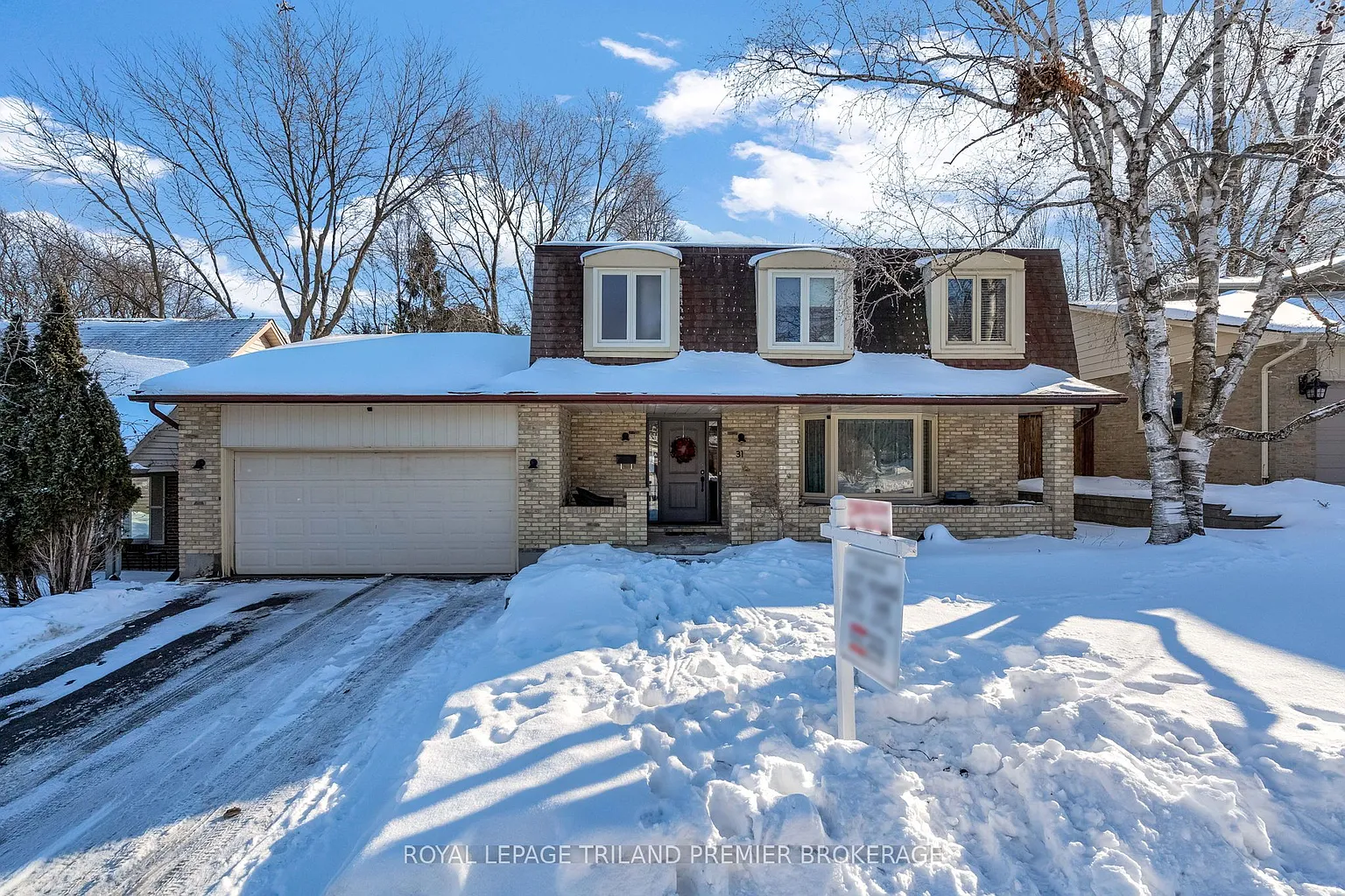 31 Foxcroft Cres photo 1