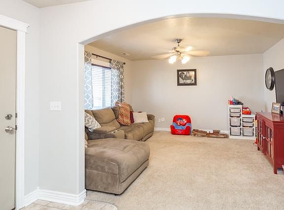 4th image of 3622 E Pearce Dr