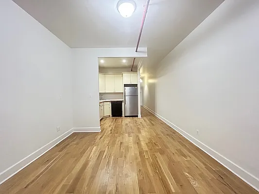 Rented by Dream Space Realty | media 8