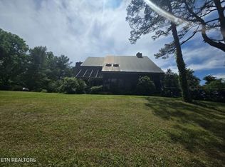 228 Marcella Rd, Cumberland Gap, TN 37724