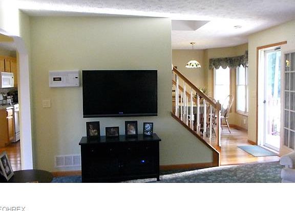 4th image of 2063 Reserve Cir
