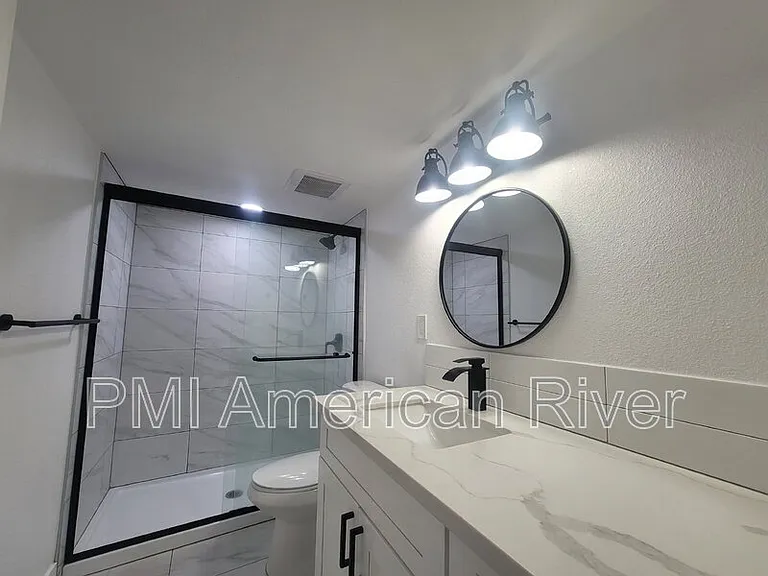 4841 Minnesota Ave #A — Photo 6